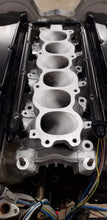 Load image into Gallery viewer, 300zx under the plenum top feed fuel rail kit