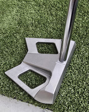 Load image into Gallery viewer, Custom twin mallet putter
