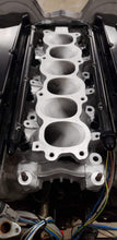Load image into Gallery viewer, 300zx under the plenum top feed fuel rail kit

